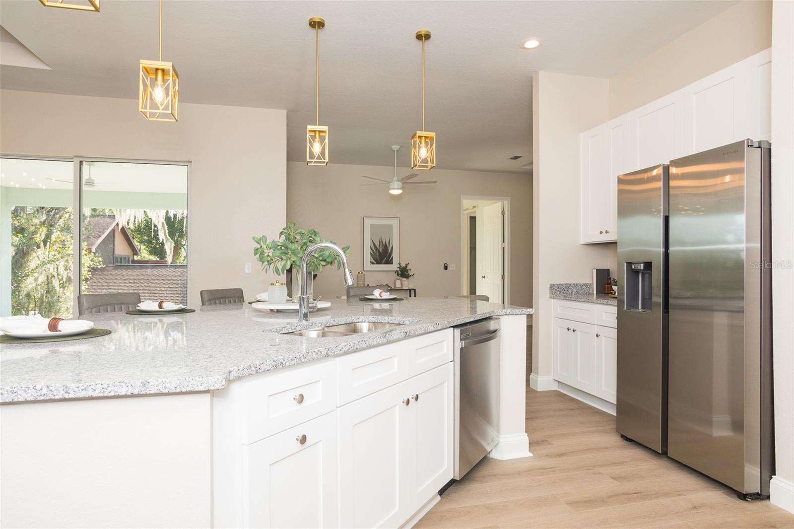 WHITEHURST MANOR - Residential