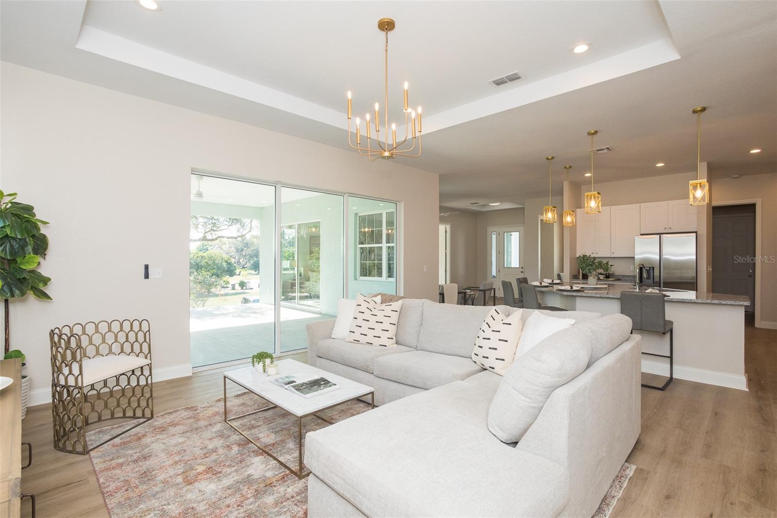 WHITEHURST MANOR - Residential