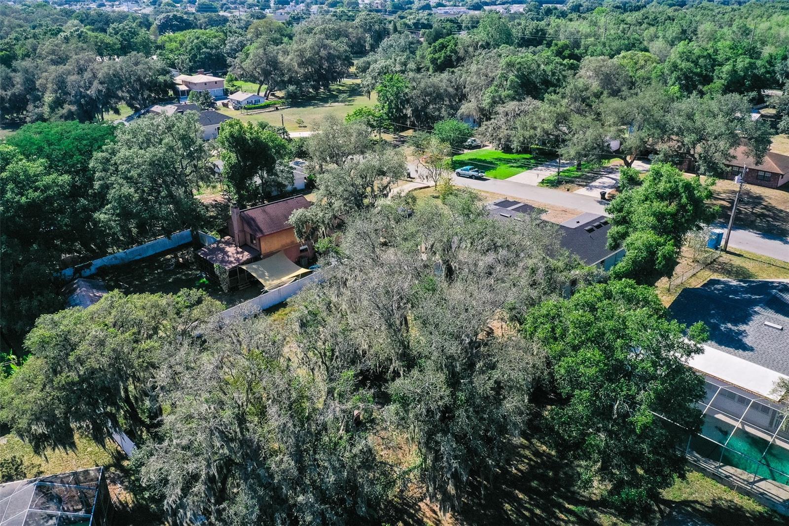 WHITEHURST MANOR - Residential