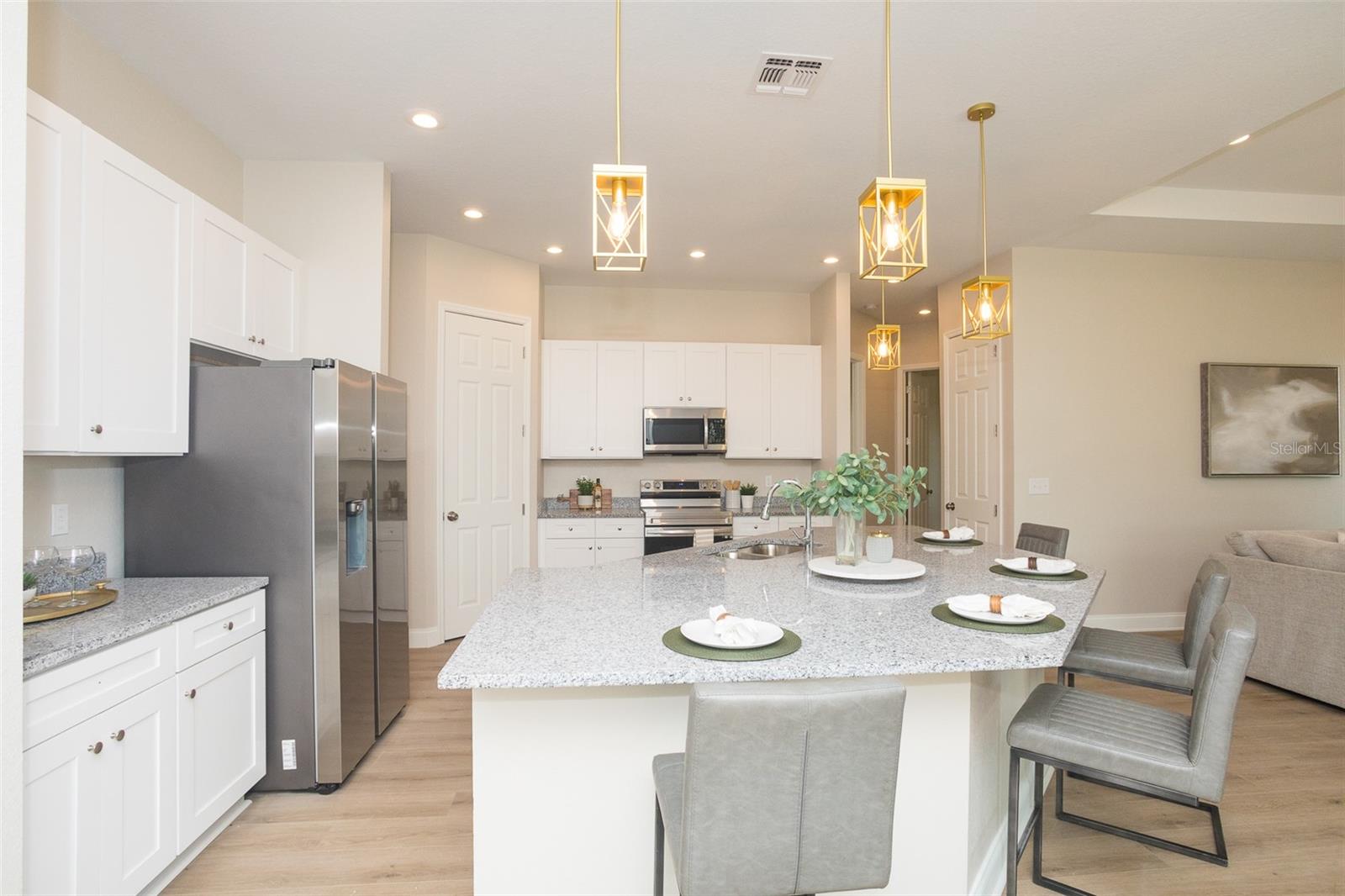 WHITEHURST MANOR - Residential