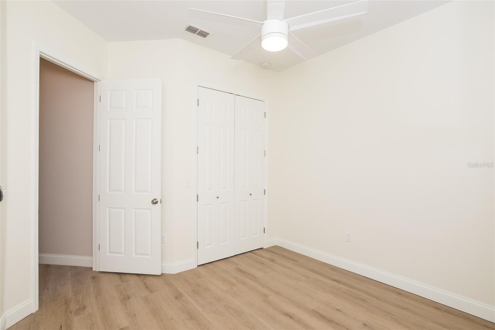 WHITEHURST MANOR - Residential