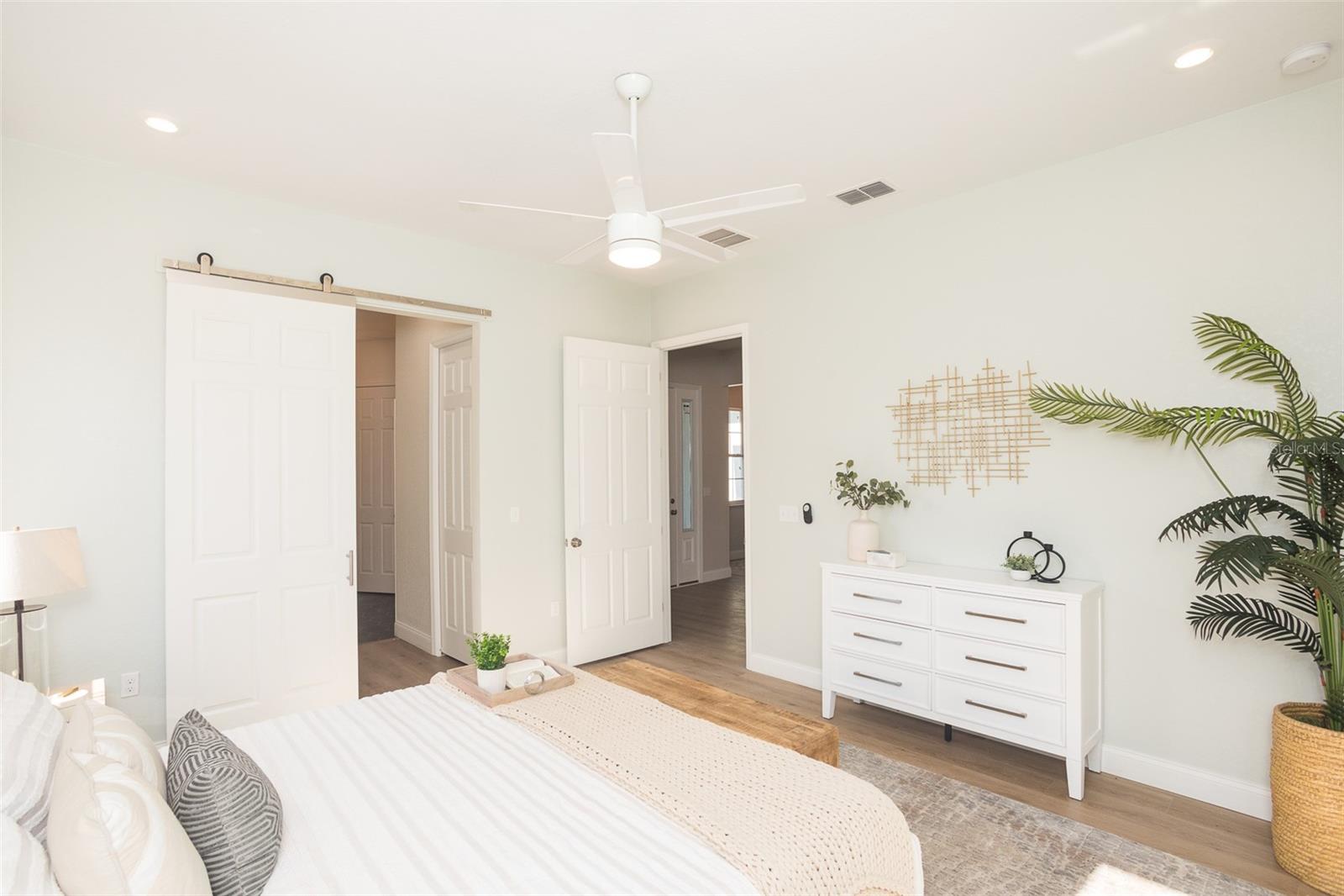 WHITEHURST MANOR - Residential