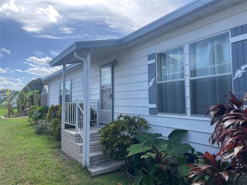 A home in LAKELAND