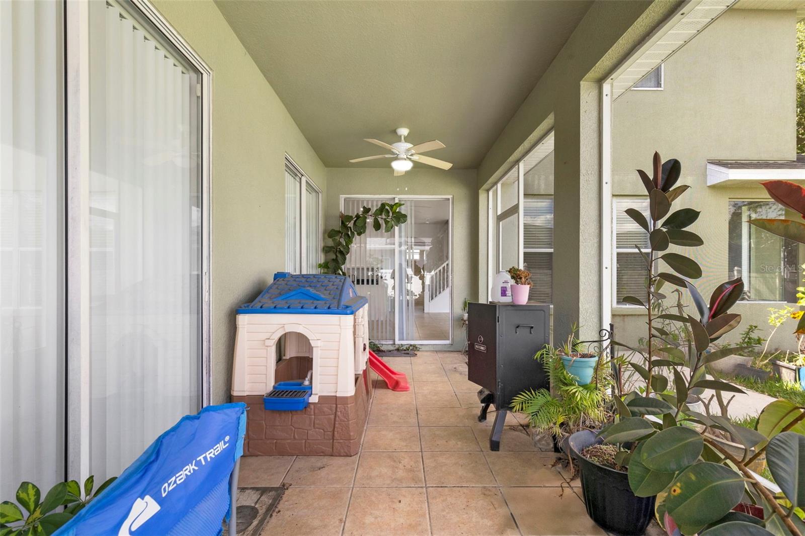 VALRICO LAKE - Residential