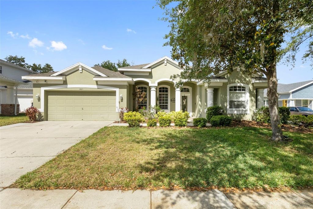 Photo of 1620 Grand Heritage Boulevard, Valrico, FL 33594 (MLS # TB8503009)