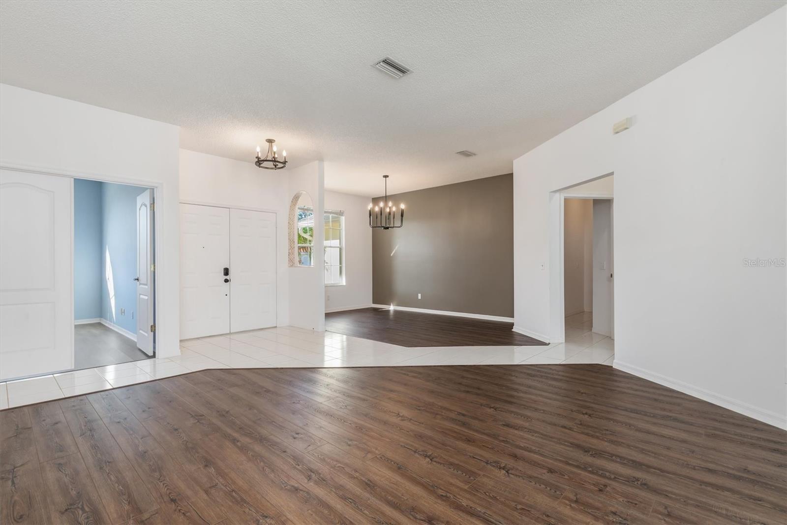 4063 WESTBOURNE CIRCLE