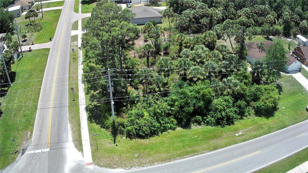 Photo of 11 N Chamberlain Boulevard, North Port, FL 34286 (MLS # C7526898)