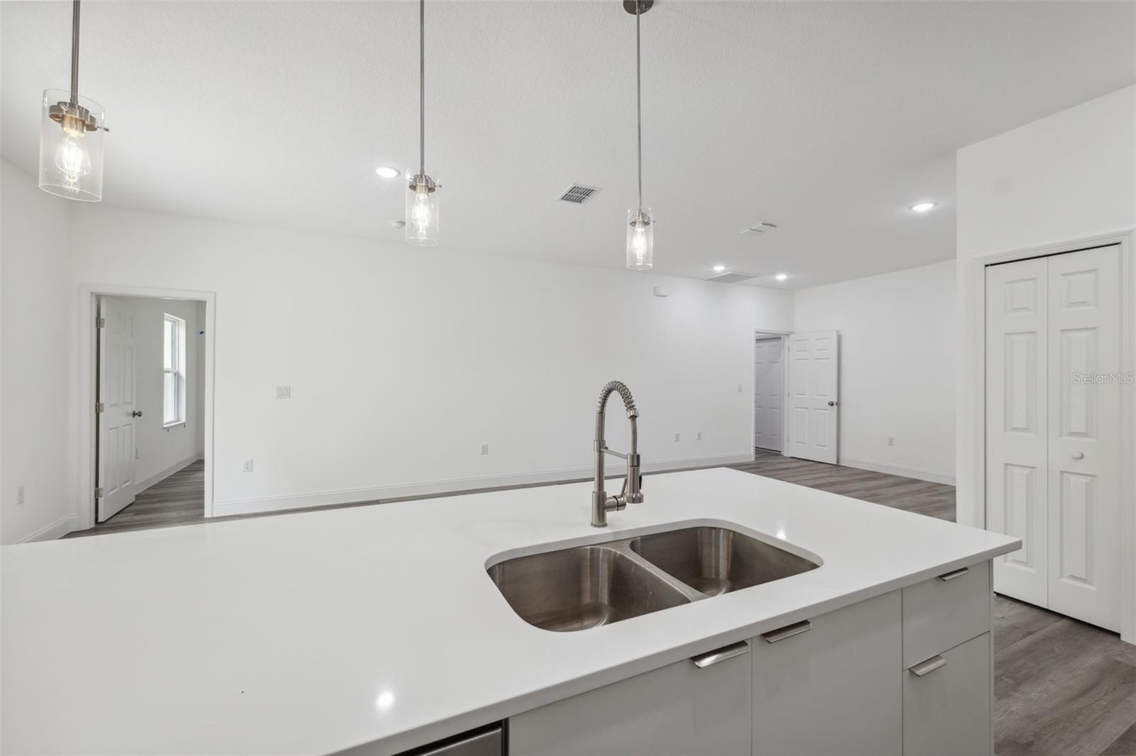 CITRUS SPGS UNIT 04 - Residential