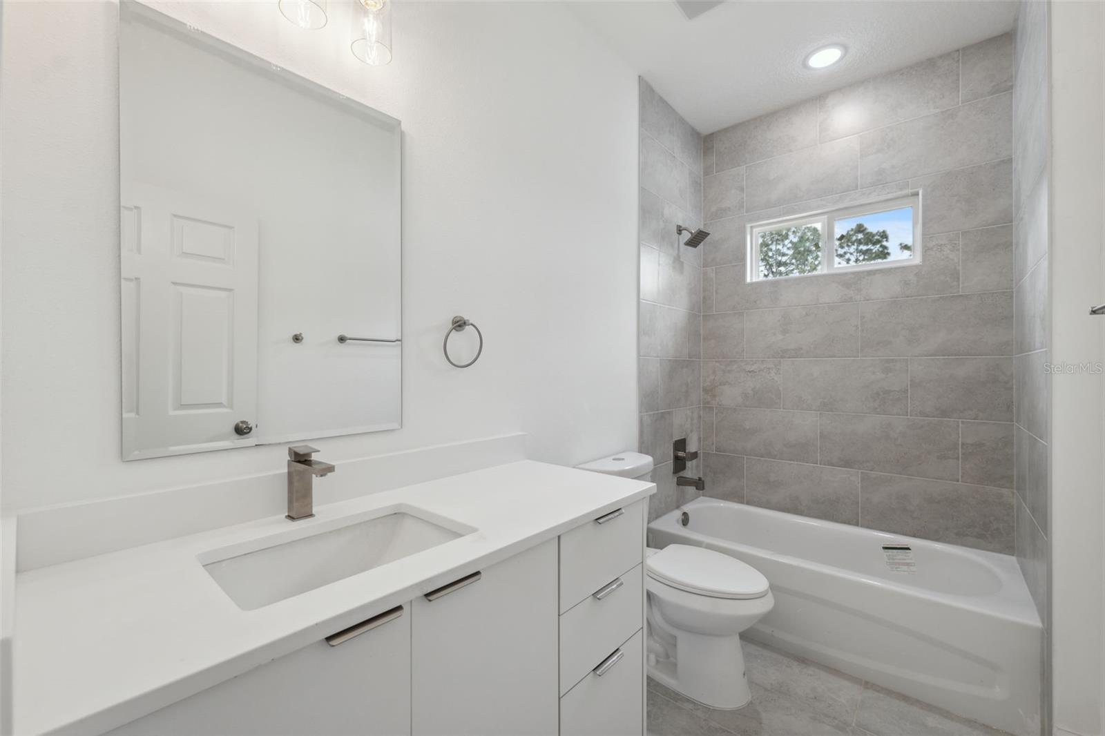 CITRUS SPGS UNIT 04 - Residential