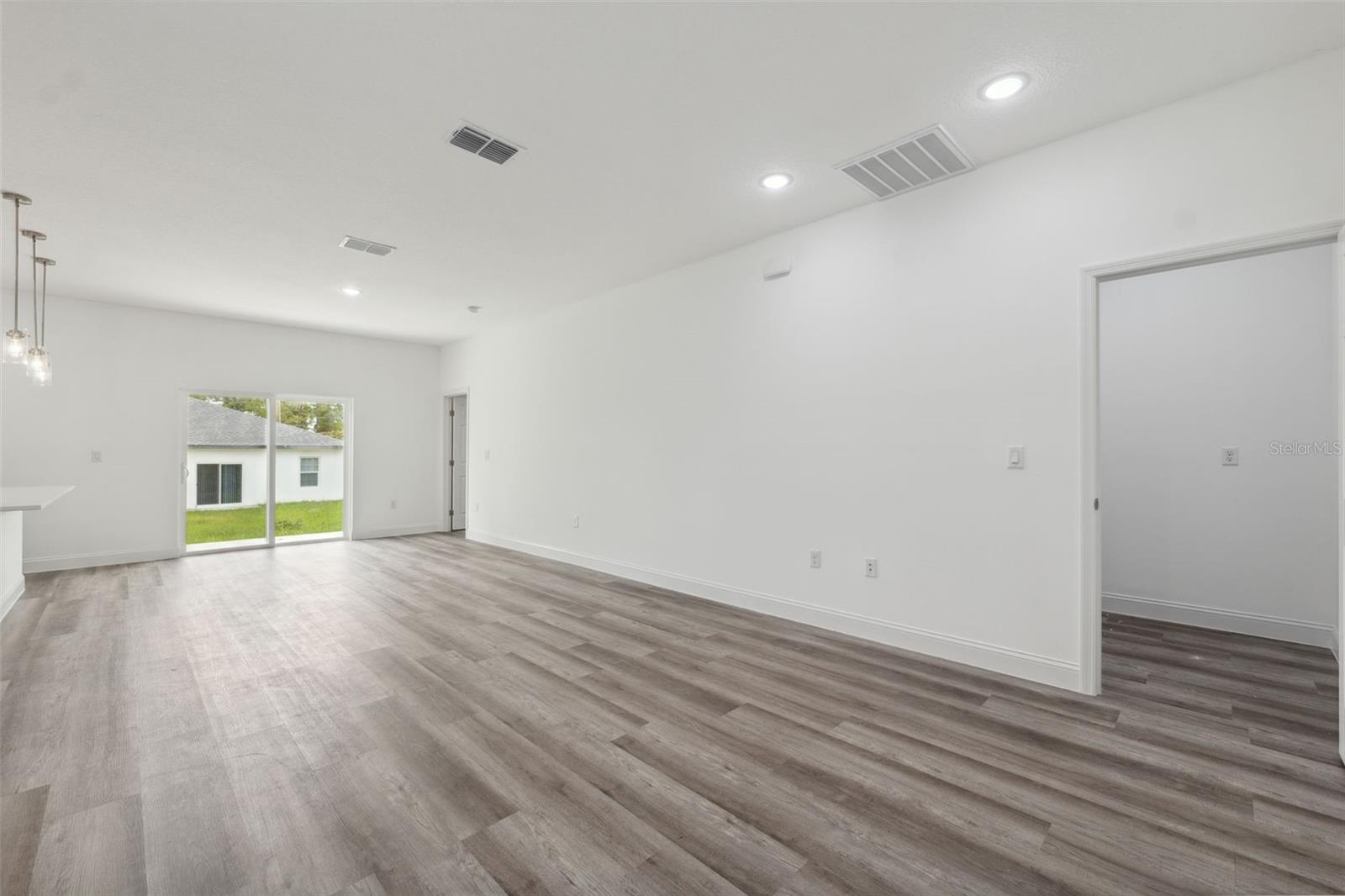 CITRUS SPGS UNIT 04 - Residential