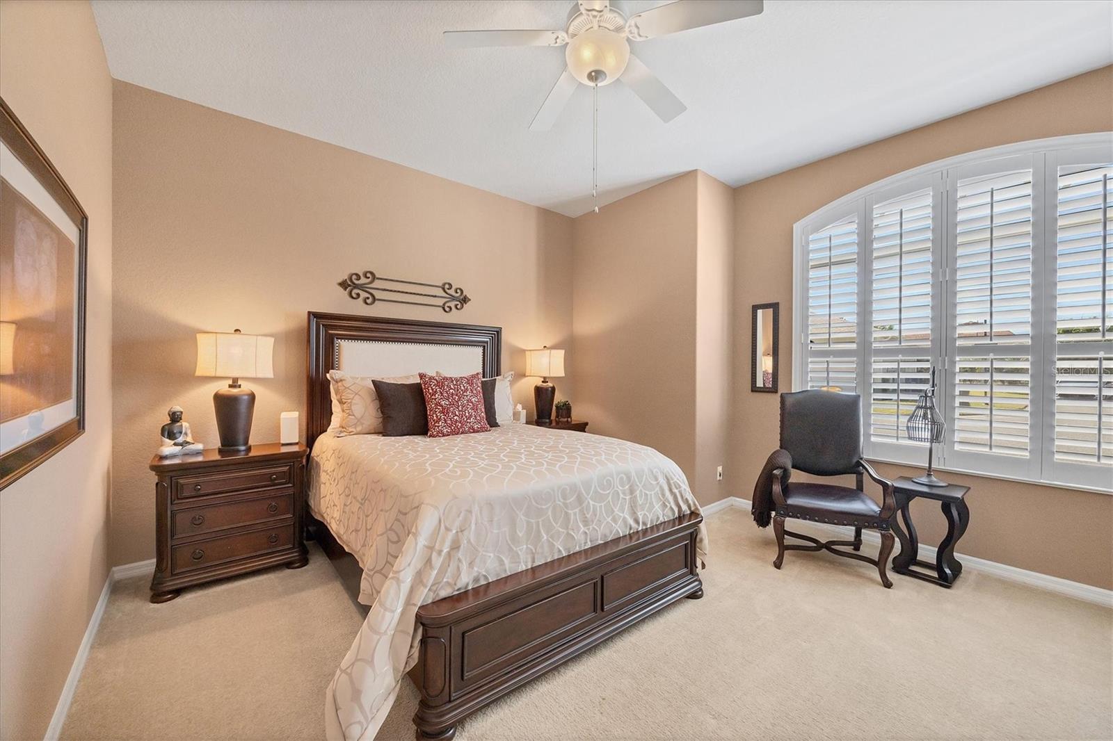 KINGS GATE PH 06 - Residential