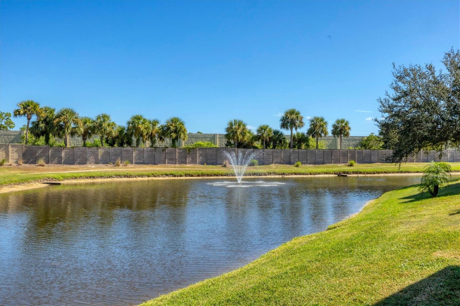 KINGS GATE PH 06 - Residential