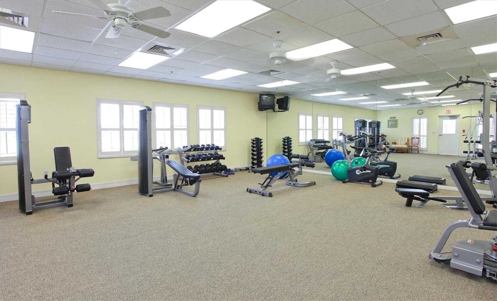 KINGS GATE PH 06 - Residential