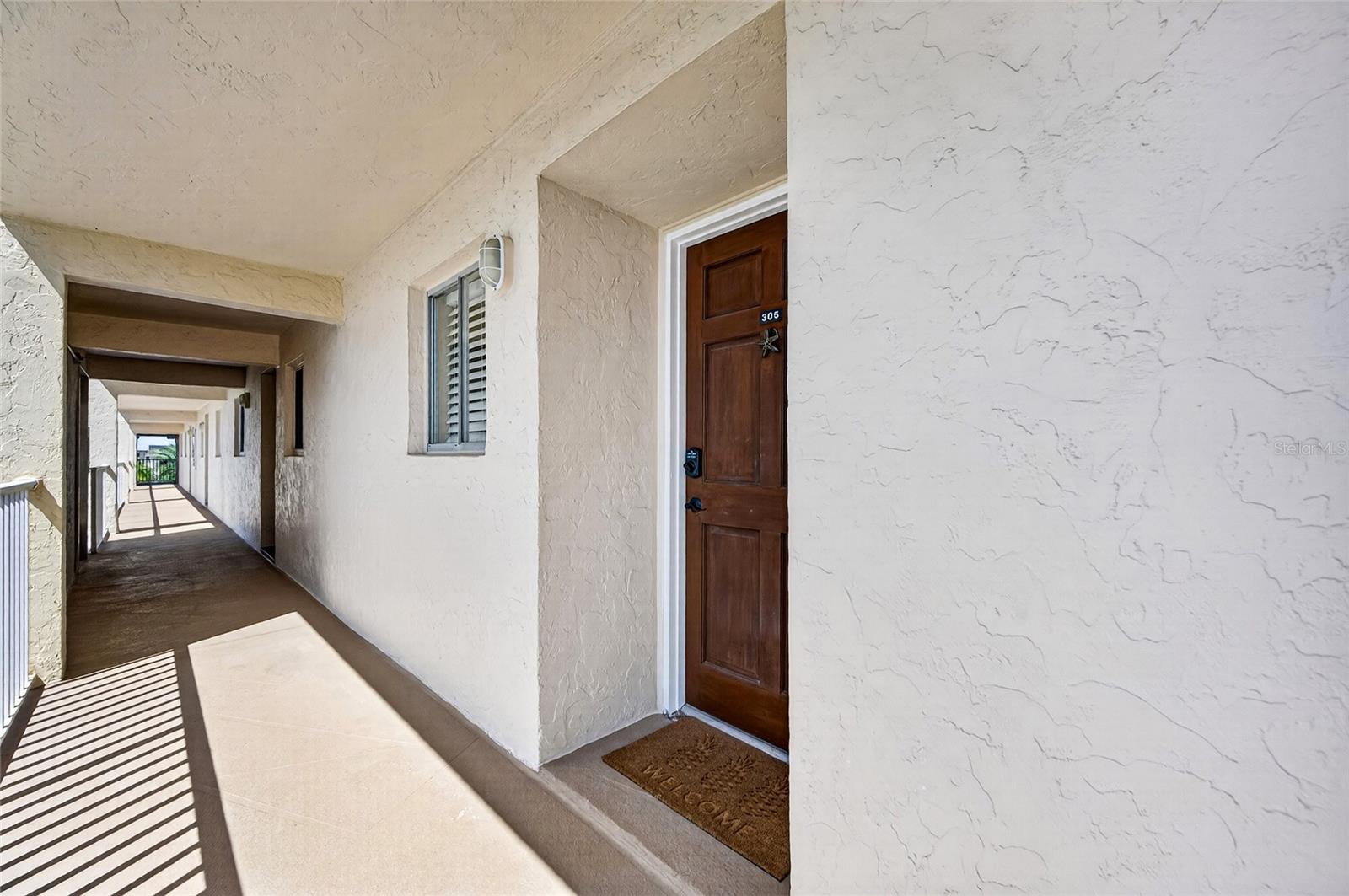 995 LAGUNA DRIVE 305, VENICE, FL, 34285 1 995 LAGUNA DRIVE 305