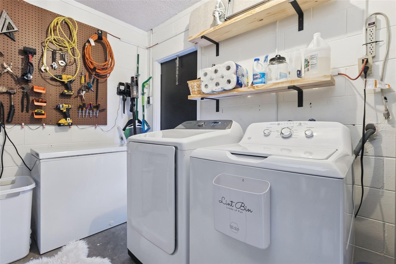 SUN COUNTRY VILLAGE - Residential