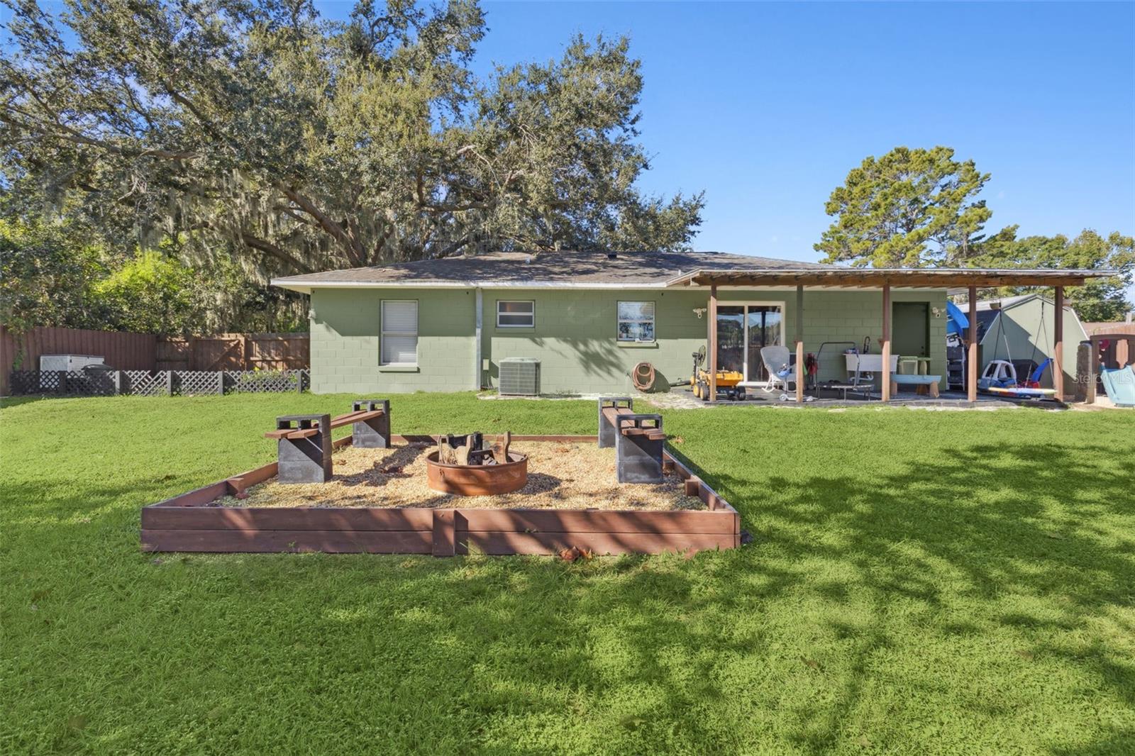 SUN COUNTRY VILLAGE - Residential