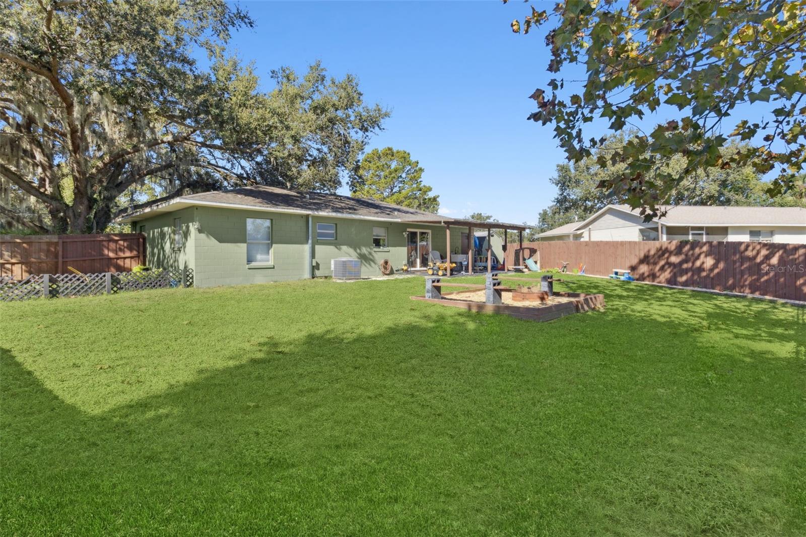 SUN COUNTRY VILLAGE - Residential