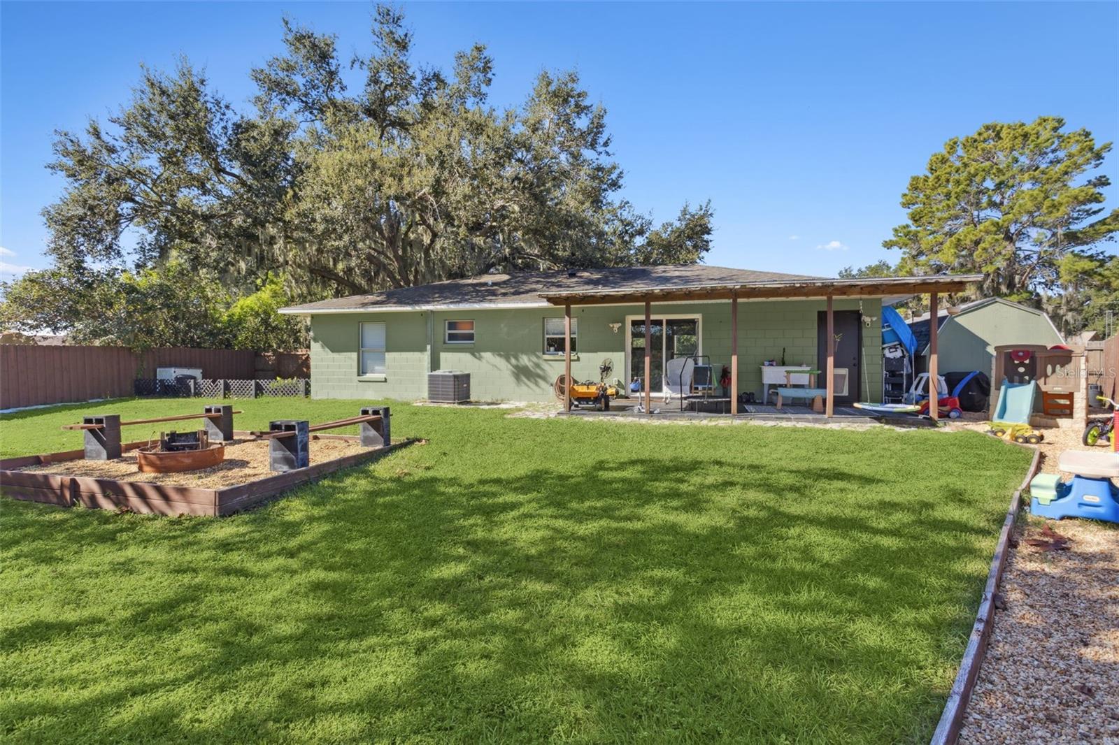 SUN COUNTRY VILLAGE - Residential