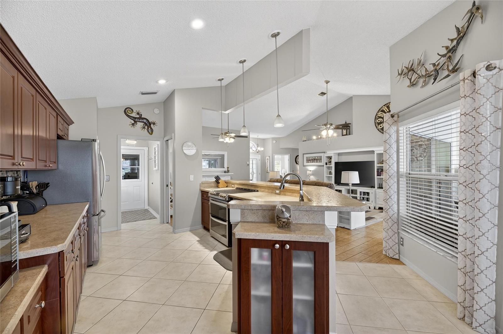 SUN CITY CENTER UNIT 162 PH - Residential