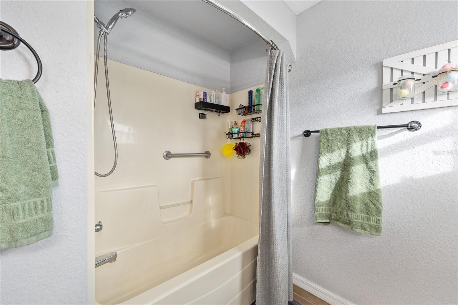 LAKE WEIR HEIGHTS - Residential