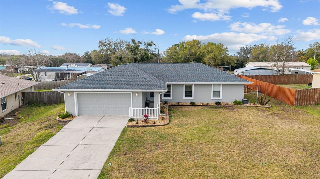 Photo of 10058 SE 125th Street, Belleview, FL 34420 (MLS # G5108827)