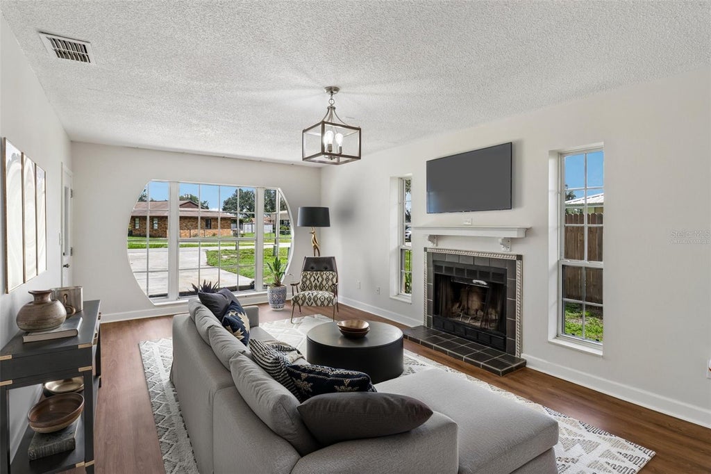 Photo of 2718 Shadywood Place, Lakeland, FL 33810 (MLS # TB8538074)