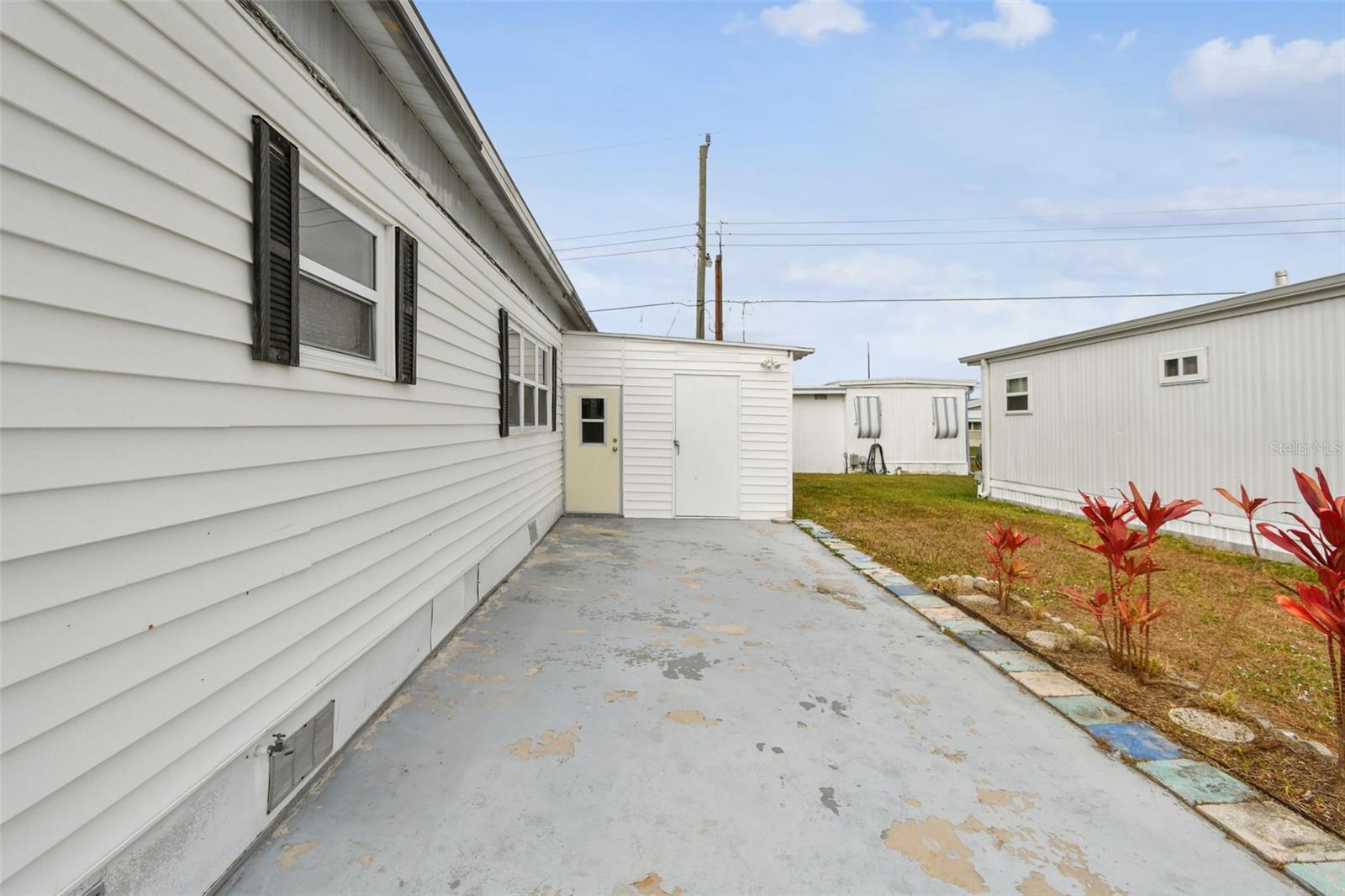 LEISURE LAKE MOBILE HOME PARK CO-OP - Residential