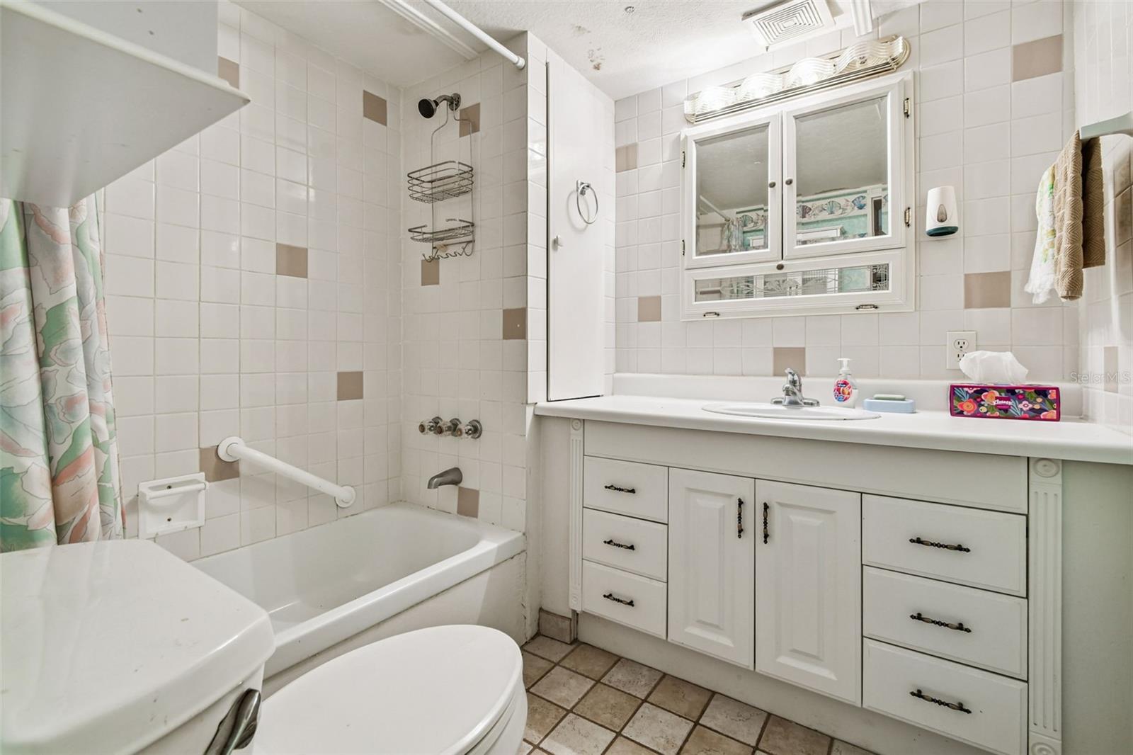 LEISURE LAKE MOBILE HOME PARK CO-OP - Residential