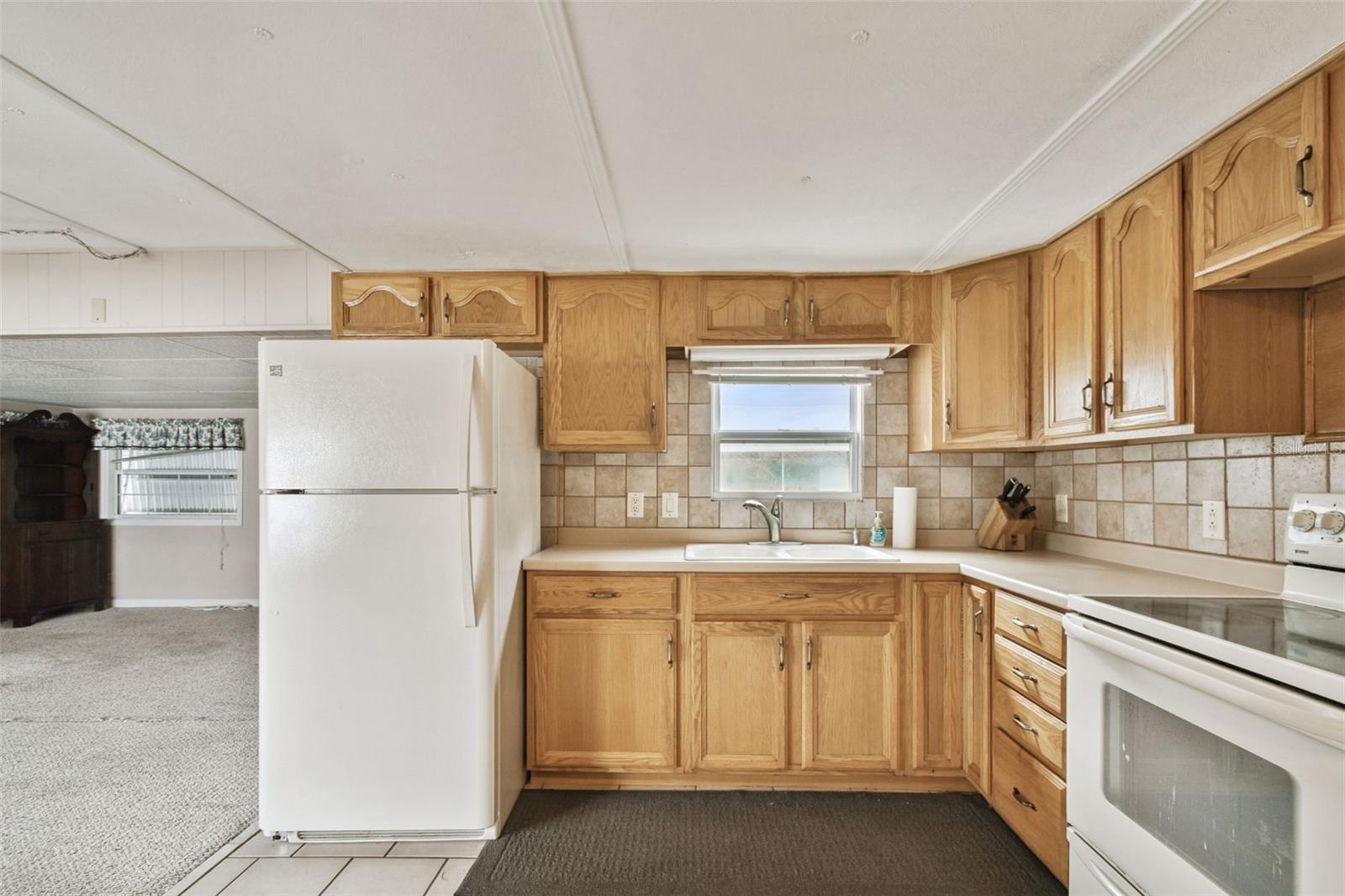 LEISURE LAKE MOBILE HOME PARK CO-OP - Residential