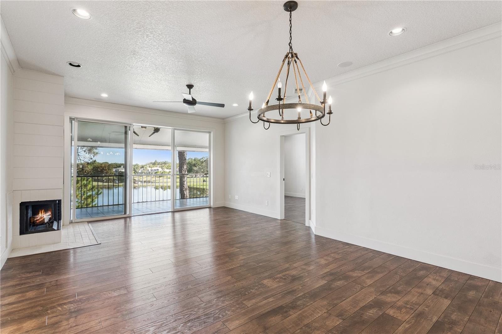 467 HAMPTONCREST CIRCLE 301