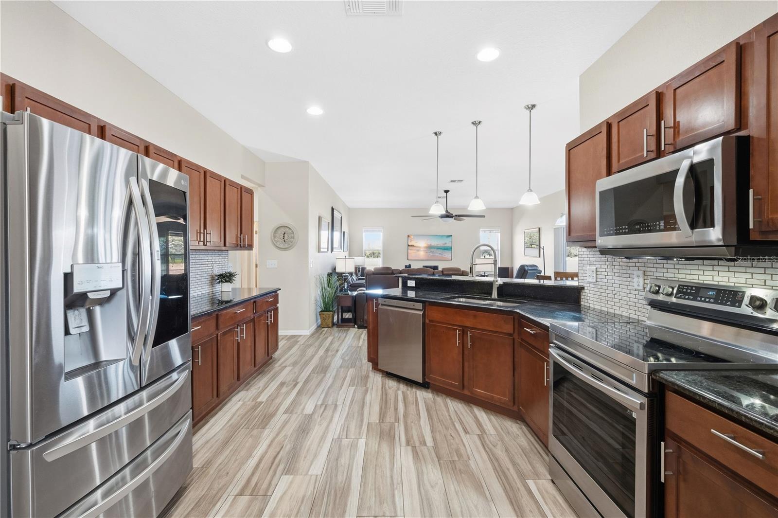 PRINCETON MANOR - Residential