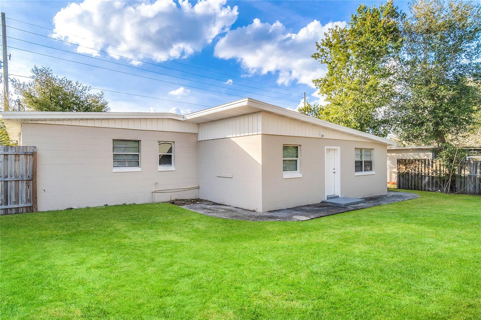 PINE HILLS SUB 11 - Residential Lease