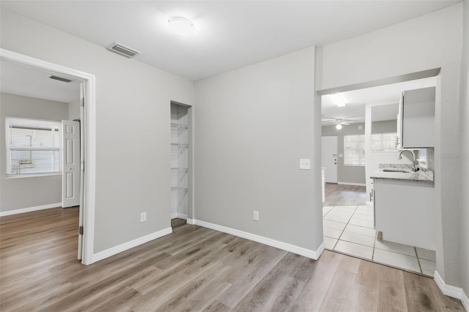 ELLIOTTS E E SUB - Residential