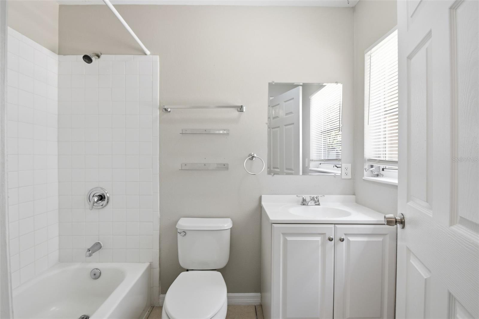 ELLIOTTS E E SUB - Residential