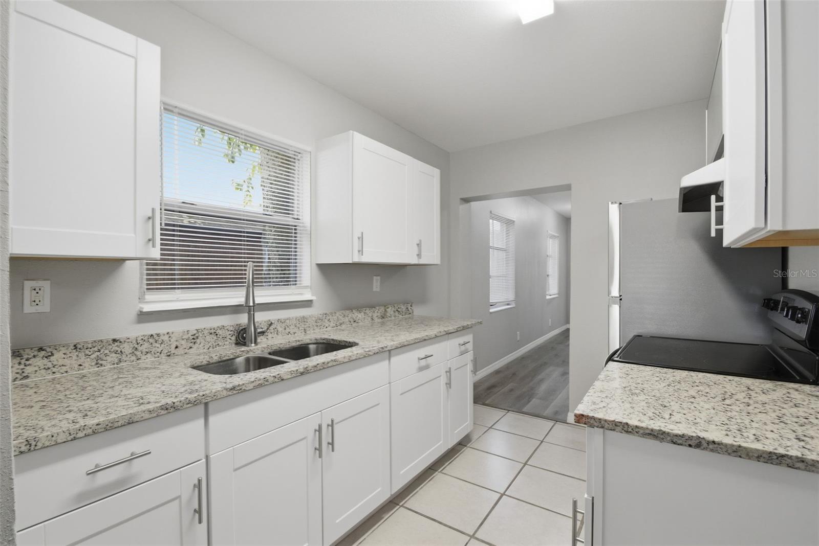 ELLIOTTS E E SUB - Residential