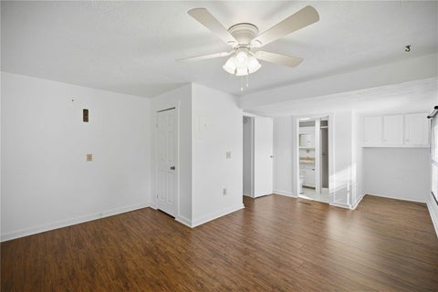 Tiny photo for 4950 SE 112th Street Road, Belleview, FL 34420 (MLS # OM727569)