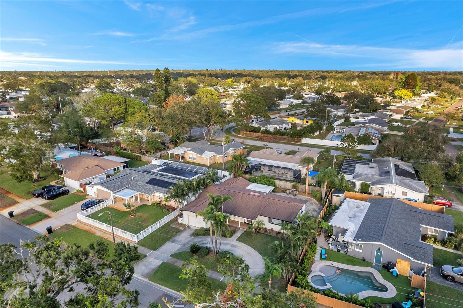 SHERYL MANOR - Residential