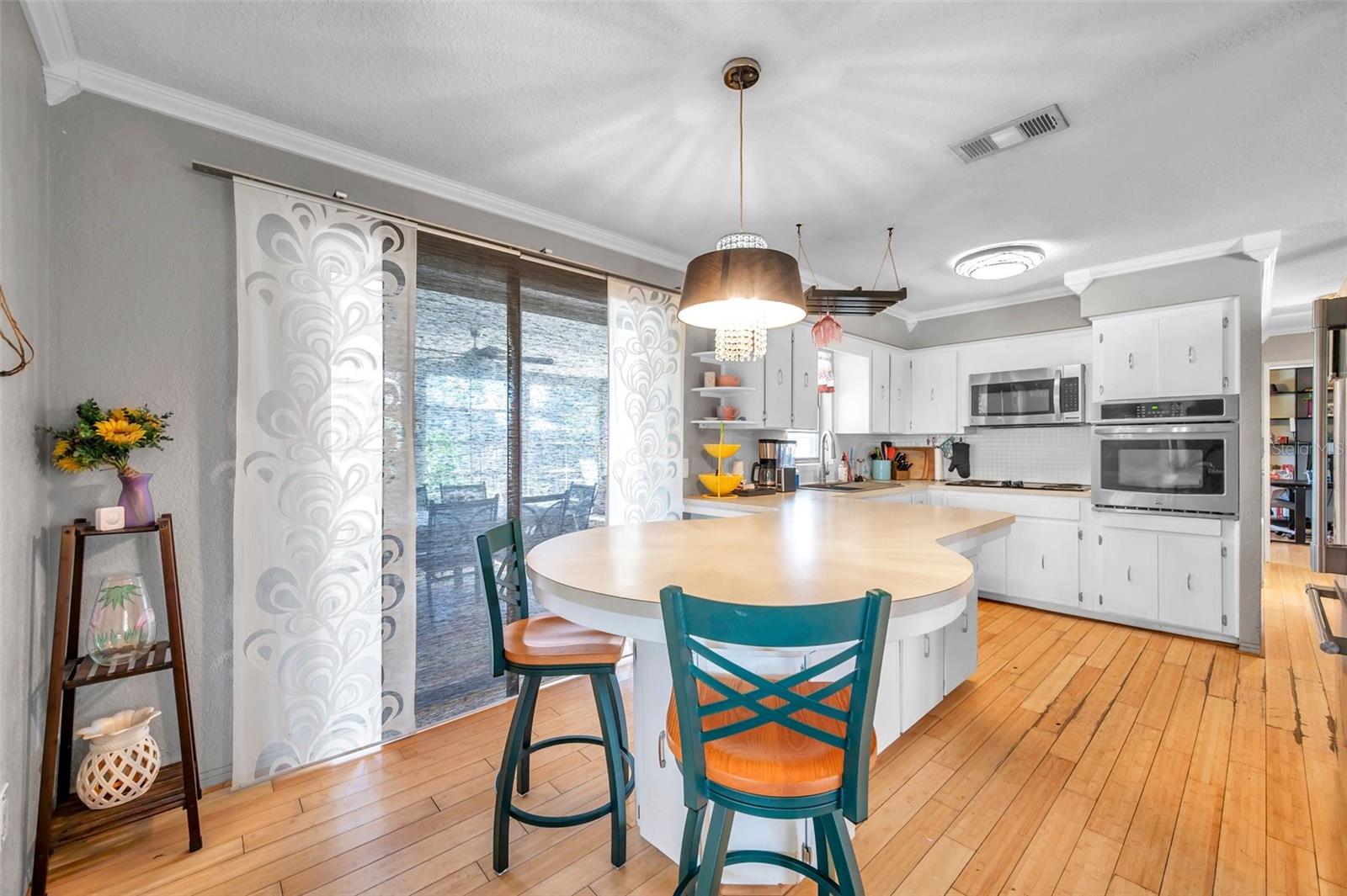 SHERYL MANOR - Residential