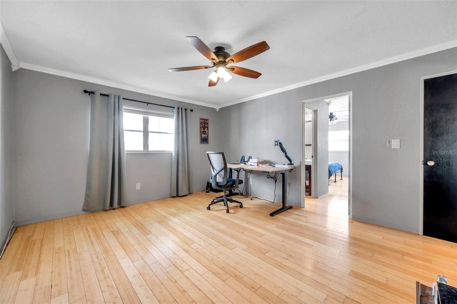 SHERYL MANOR - Residential