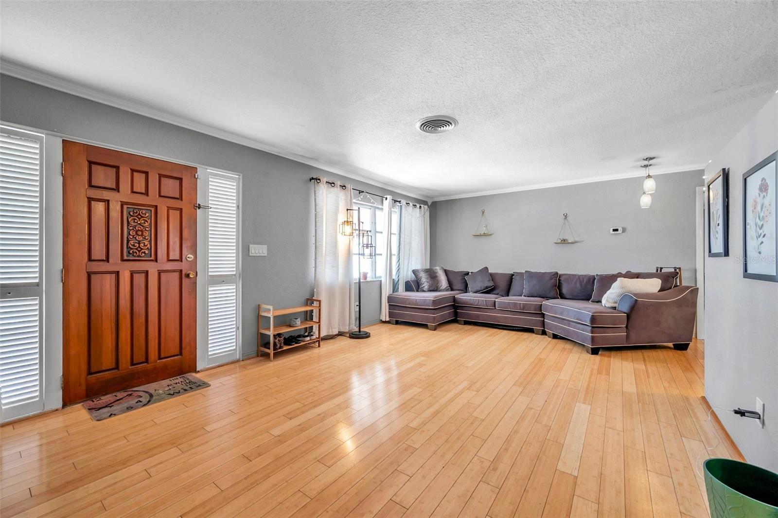 SHERYL MANOR - Residential