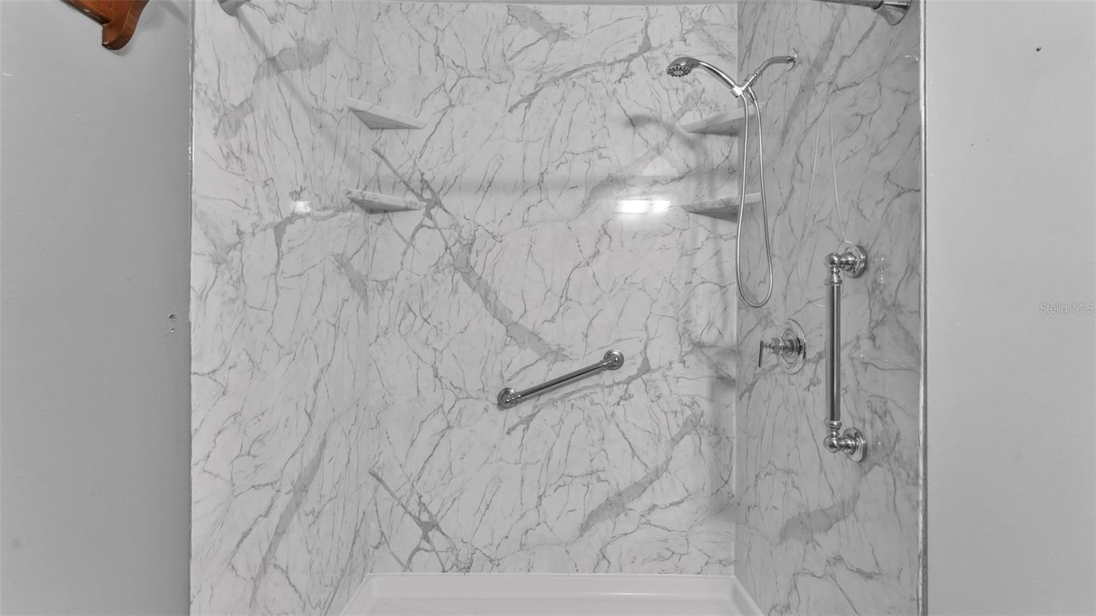 SOUTH POINTE PH 01 - Residential