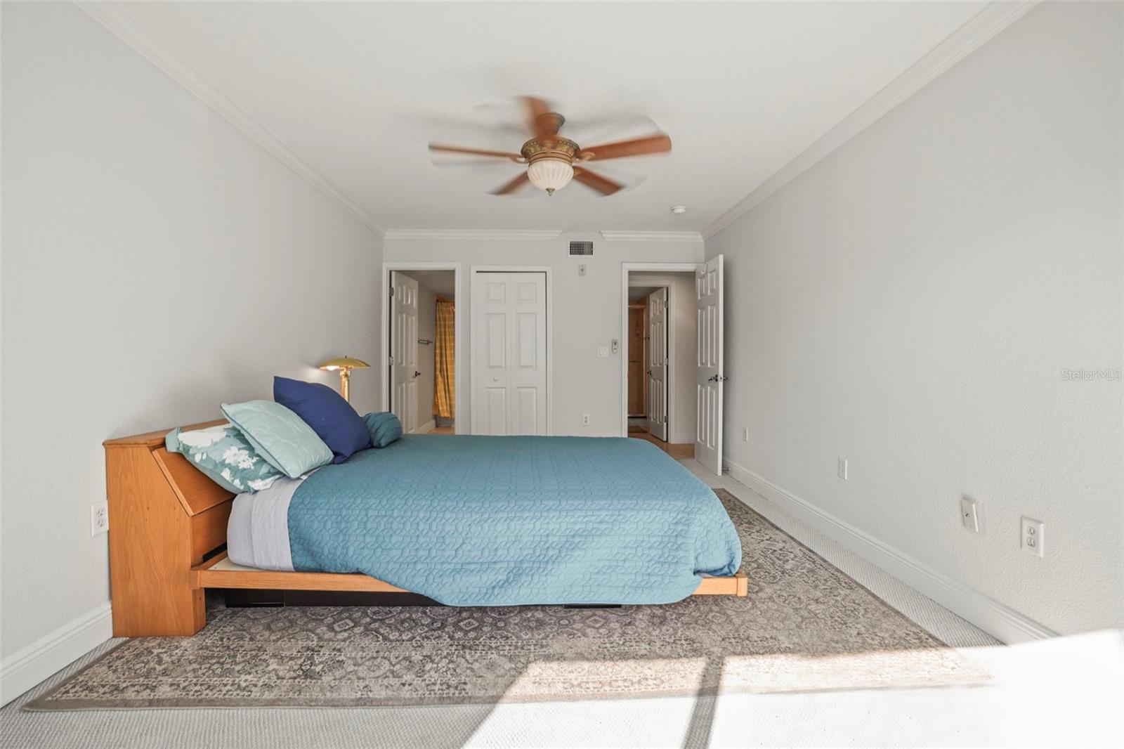 NINE FIFTY BROADWAY - Residential