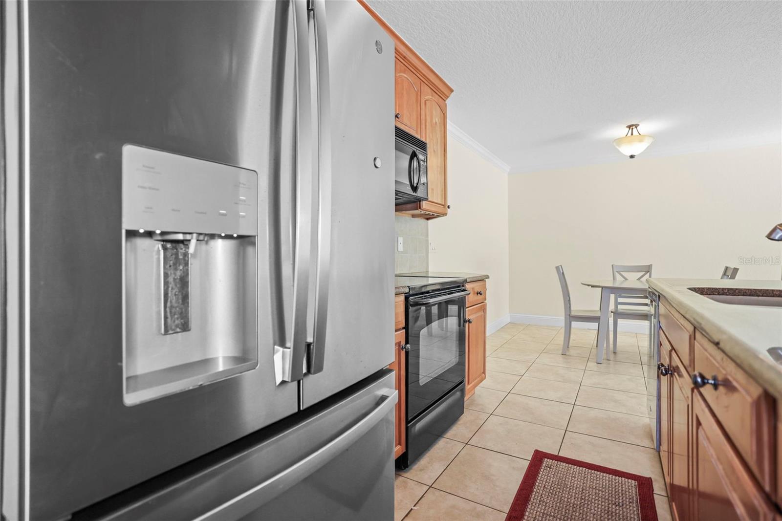 NINE FIFTY BROADWAY - Residential