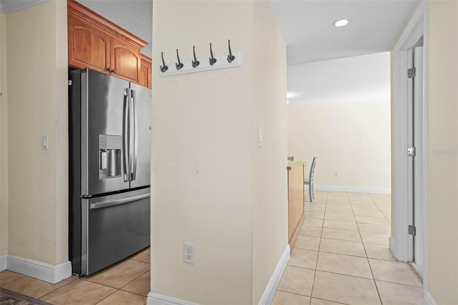 NINE FIFTY BROADWAY - Residential