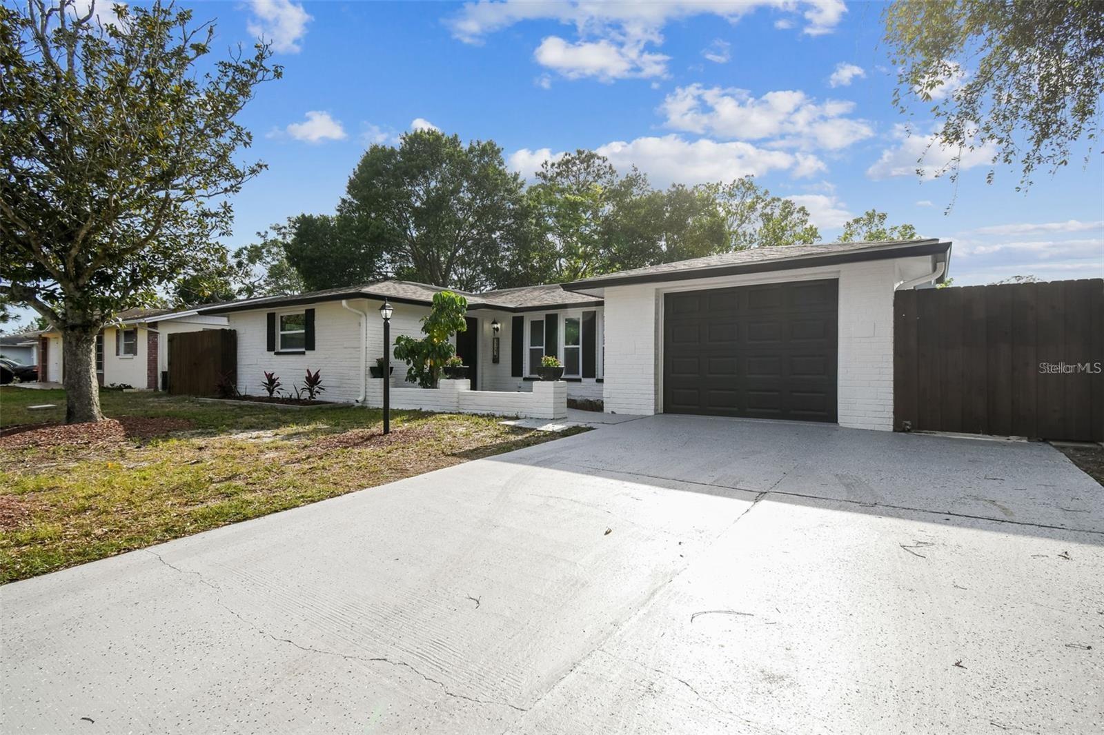 PALM TERRACE GARDENS - Residential