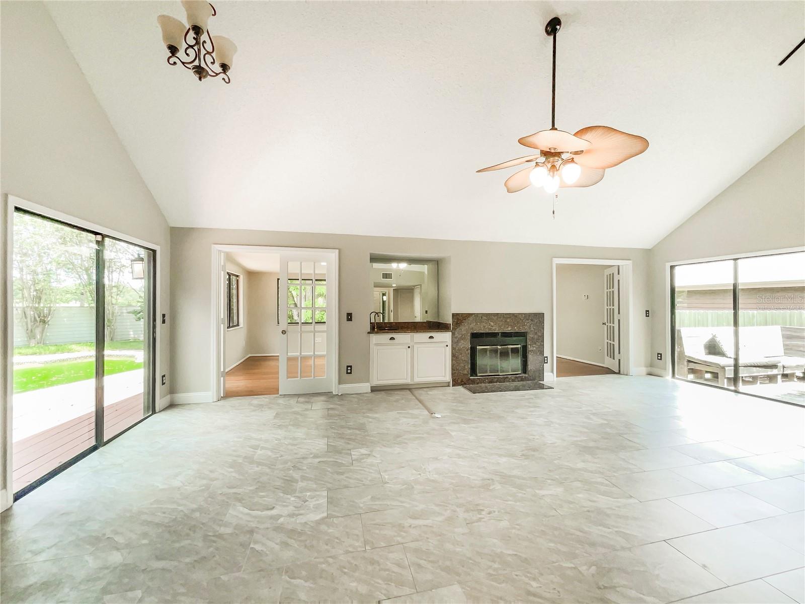 HUNTERS GLEN - Residential