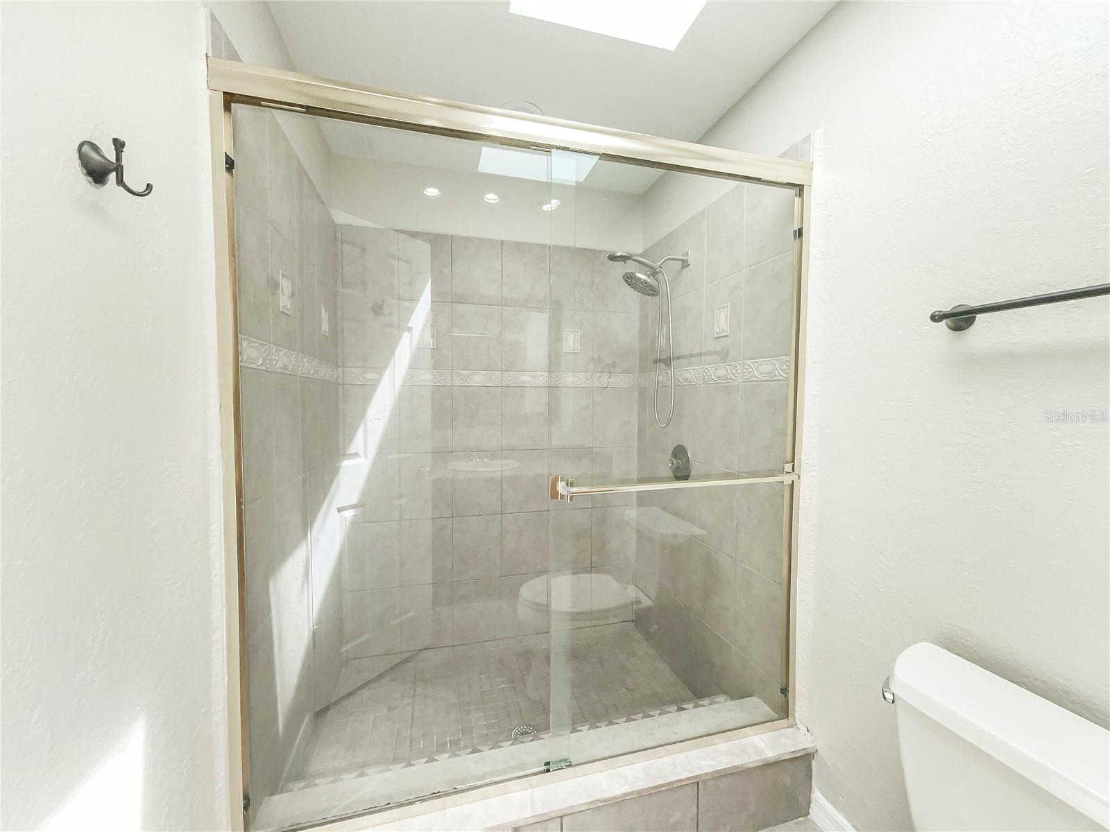 HUNTERS GLEN - Residential