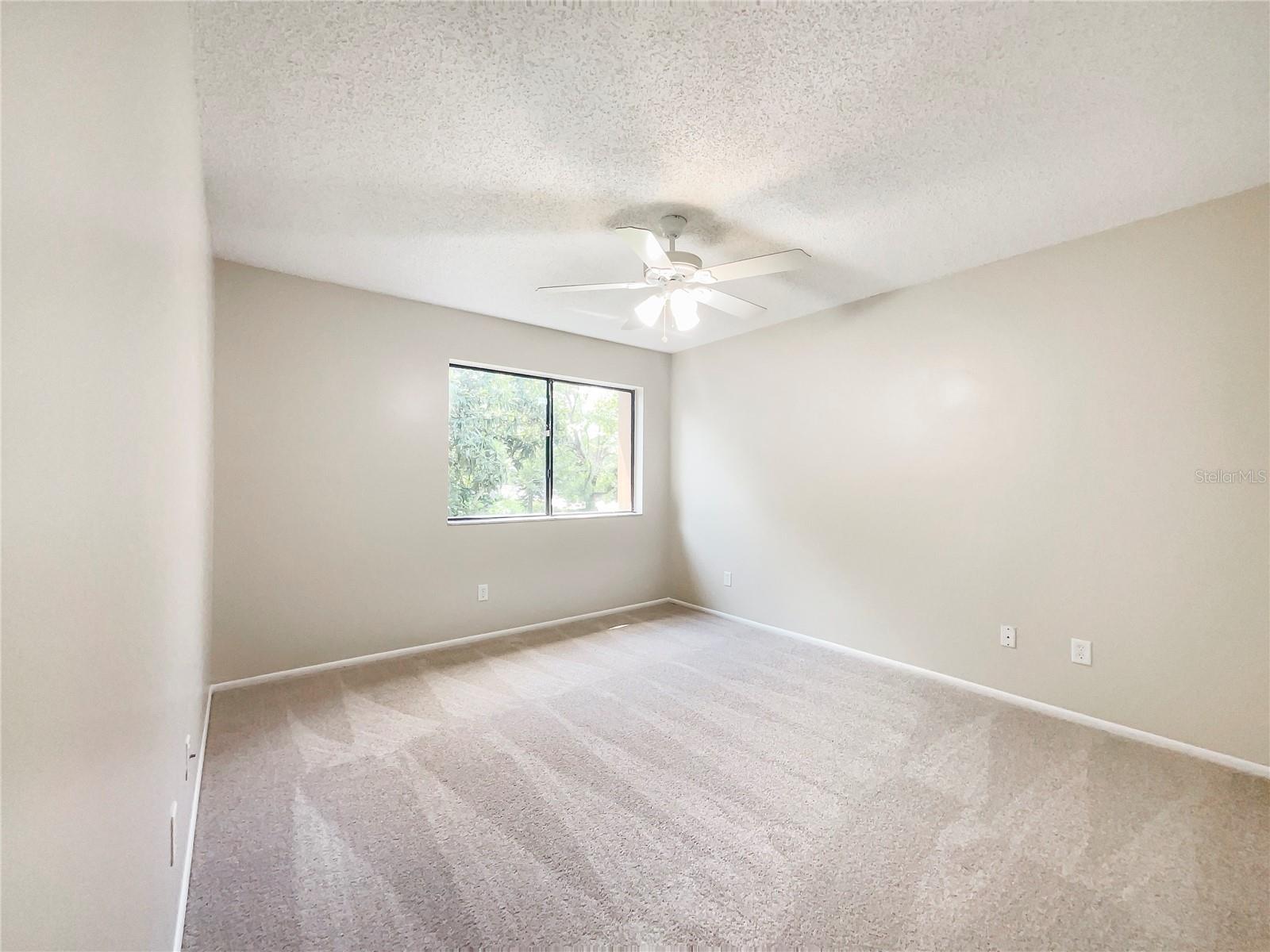 HUNTERS GLEN - Residential