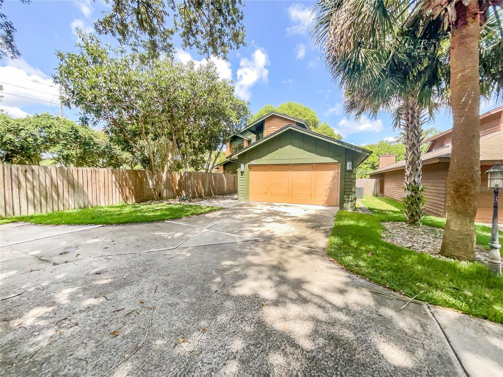 HUNTERS GLEN - Residential