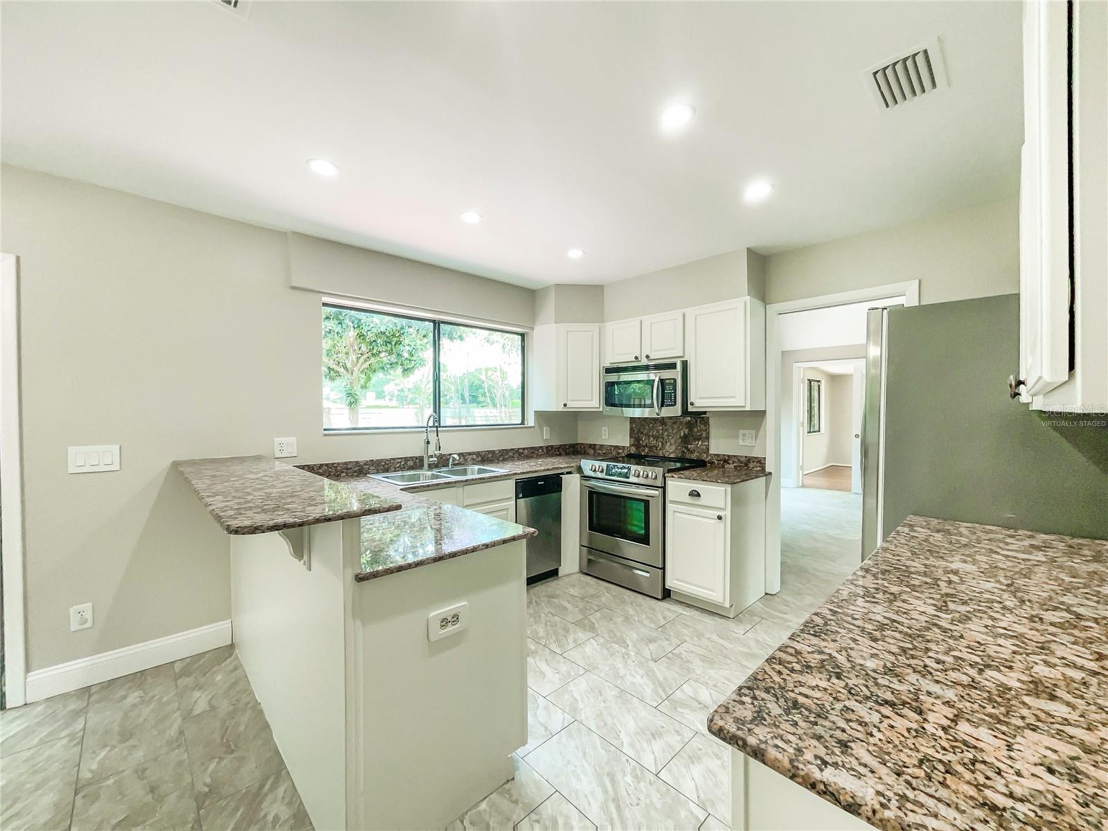 HUNTERS GLEN - Residential